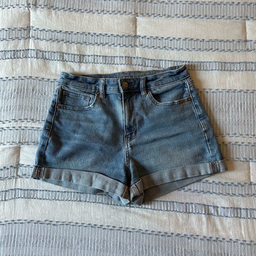 American Eagle High Waisted Mom Shorts